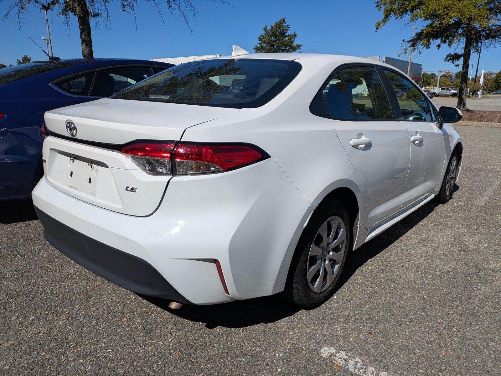 Used 2024  Toyota LE image 2