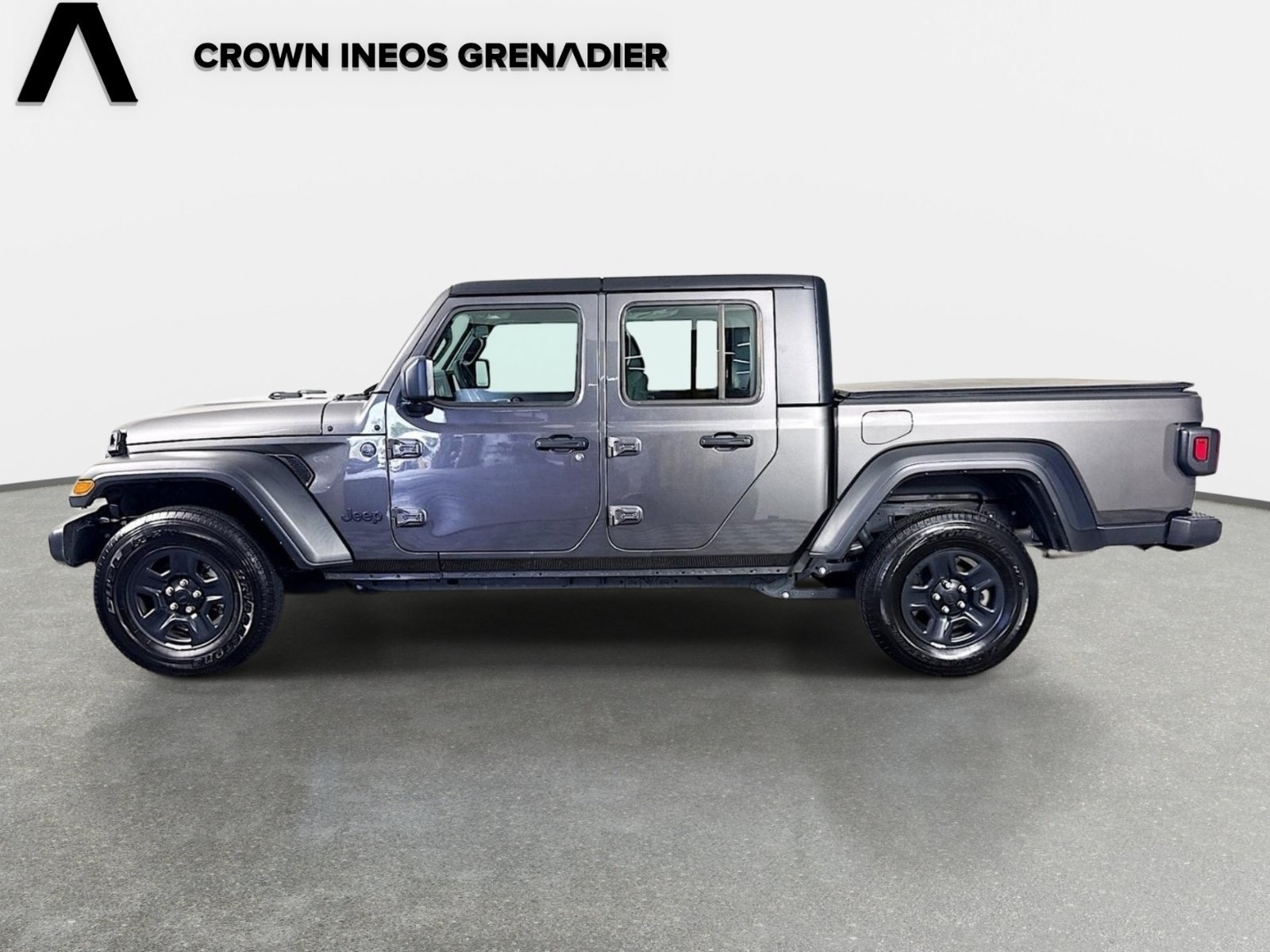 Used 2024 Granite Crystal Metallic Clearcoat Jeep Sport image 8