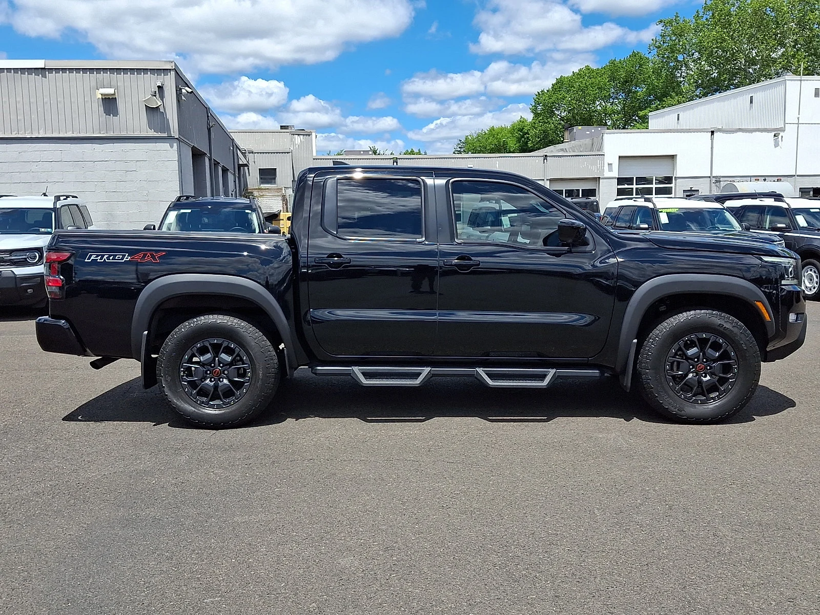 Used 2023 Black Nissan PRO-4X image 7