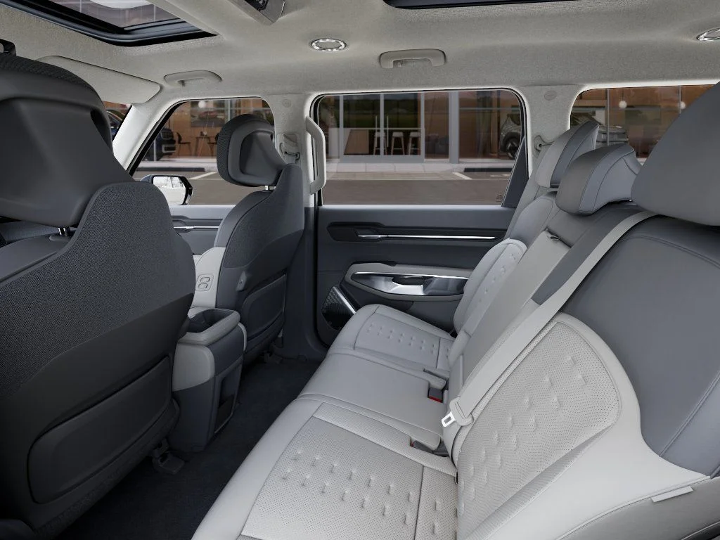 New 2026 Ebony Black Kia Wind AWD image 18