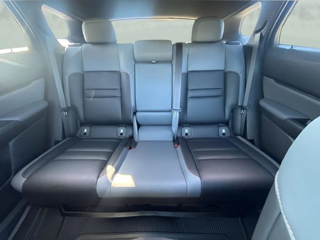 Used 2025 Silver Honda Touring image 11