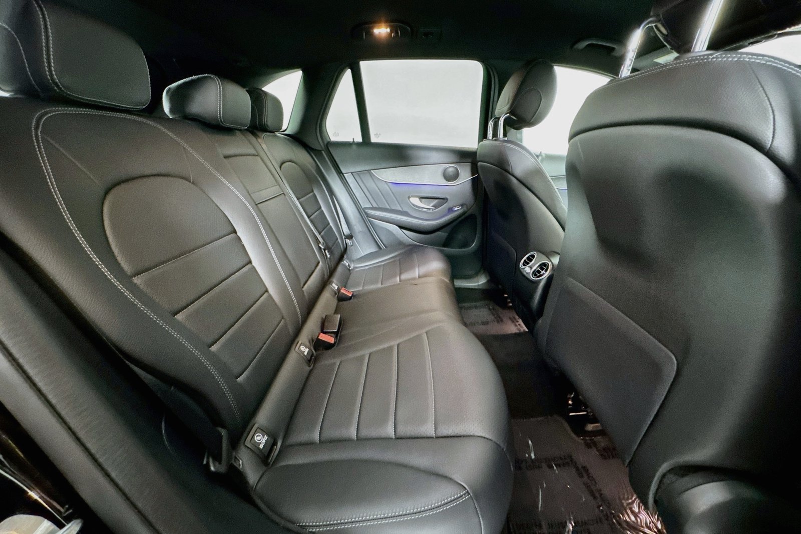 Certified Used 2022 Black Mercedes-Benz GLC 300 image 24
