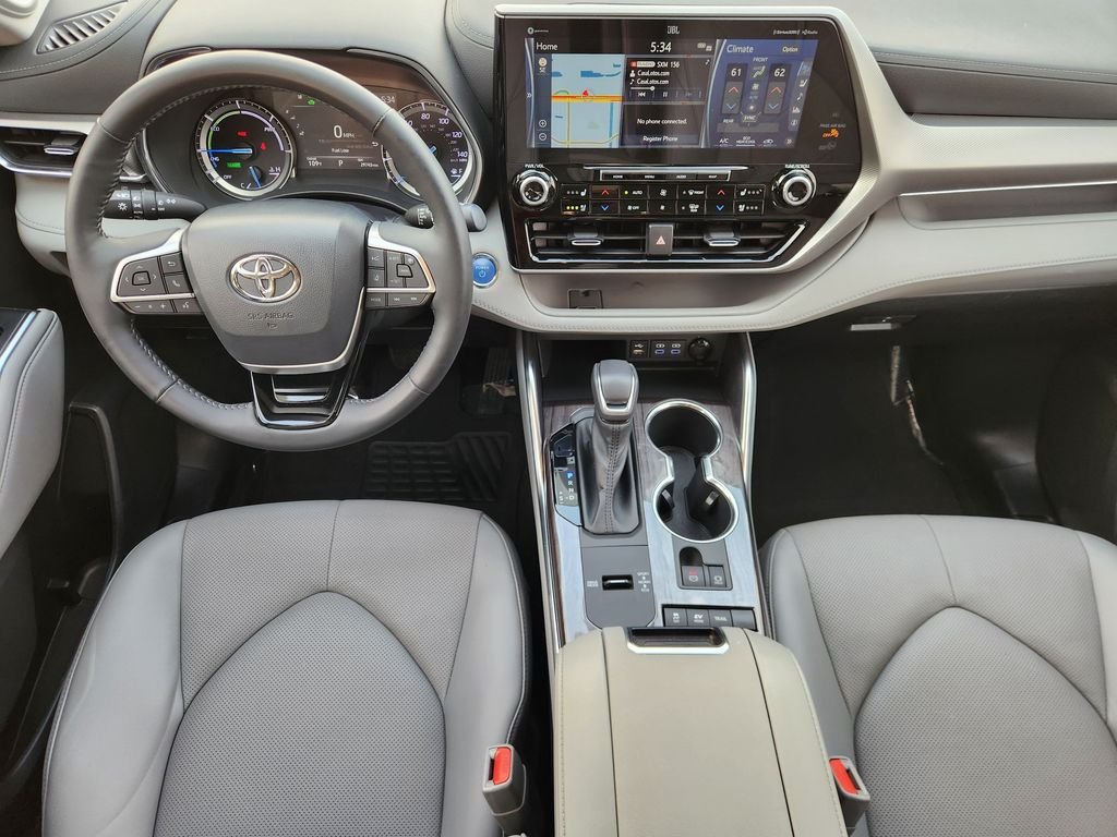 Used 2022 Magnetic Gray Metallic Toyota Platinum image 25