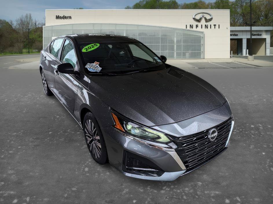 Used 2025 Gun Metallic Nissan SV image 2