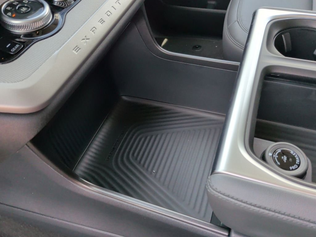 New 2026 Stone Blue Metallic Ford MAX Active image 31