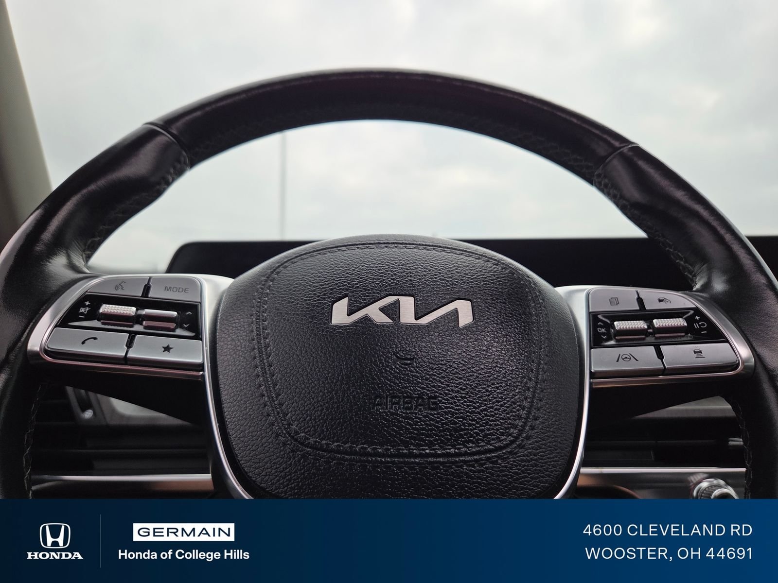 Used 2023 Ebony Black Kia SX image 31