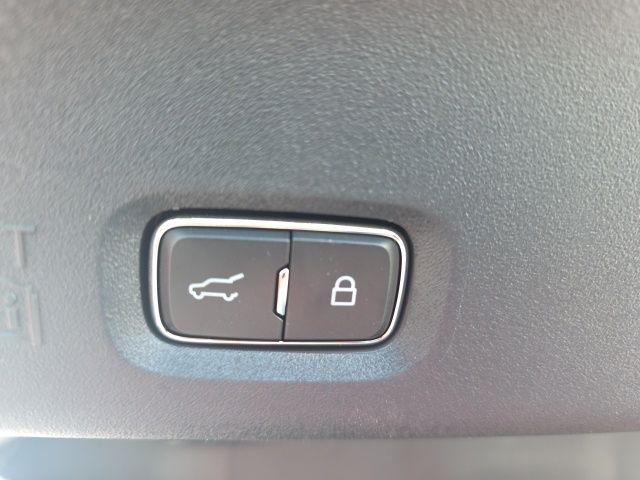 Used 2025 Gray Ford Active image 12