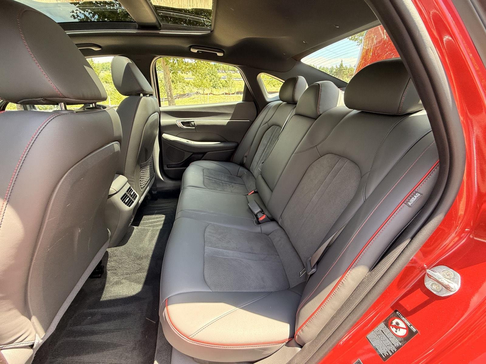 Used 2021 Calypso Red Hyundai SEL Plus image 17