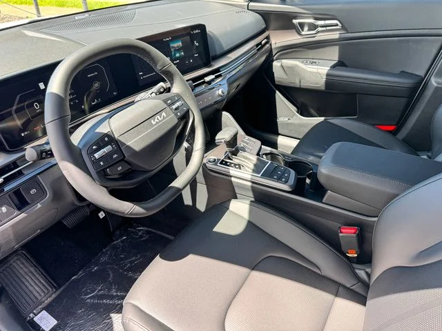 Used 2026 White Kia SX image 15