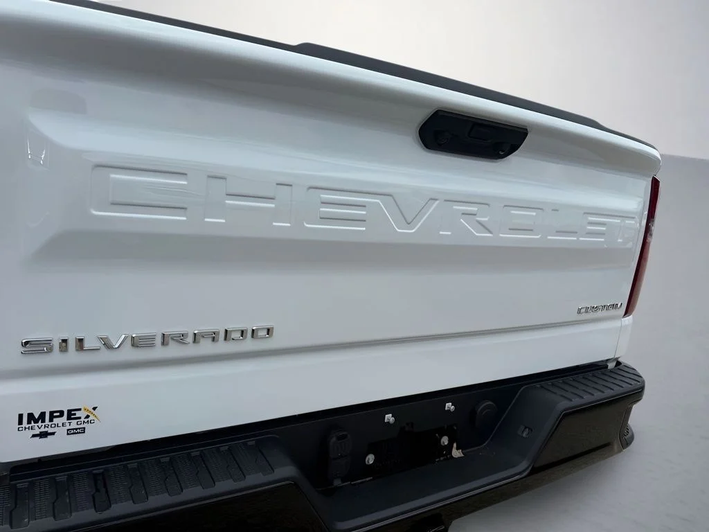 New 2026 White Chevrolet Custom Trail Boss image 29