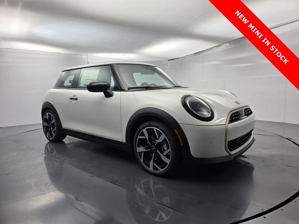 2026 MINI Hardtop's photo