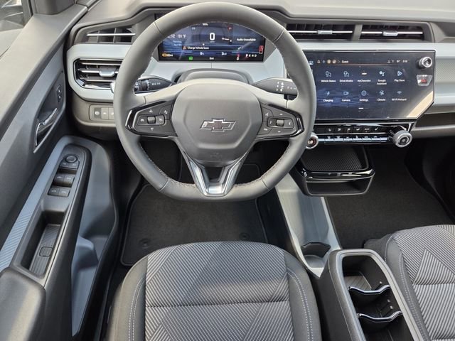 New 2027 Summit White Chevrolet LT image 11