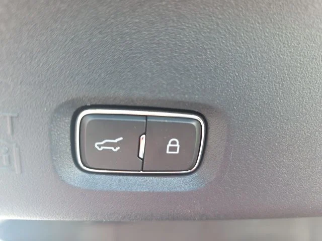 Used 2025 Gray Ford Active image 12