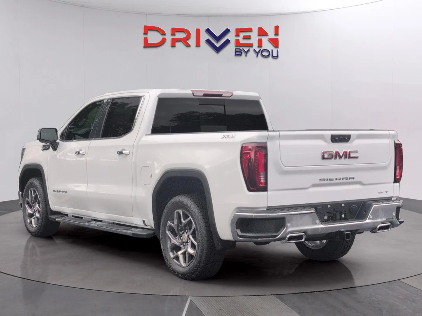 New 2026 Summit White GMC SLT image 3