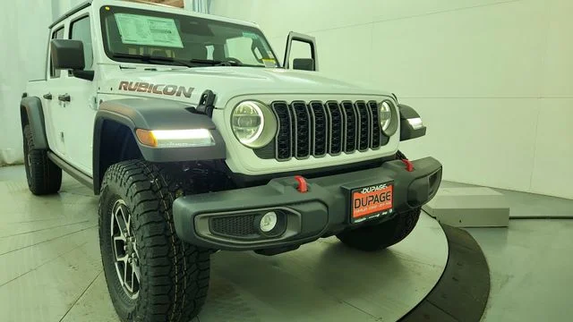 New 2026 Bright White Clear-Coat Exterior Paint Jeep Rubicon image 14