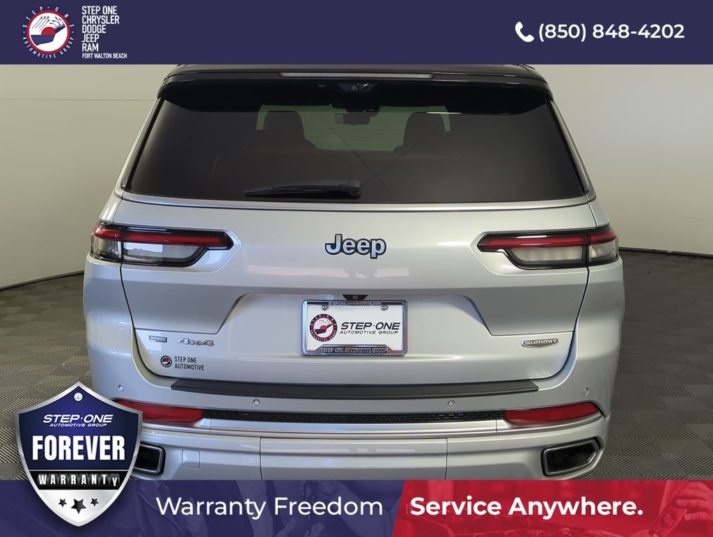 Used 2021 Silver Jeep Summit image 5