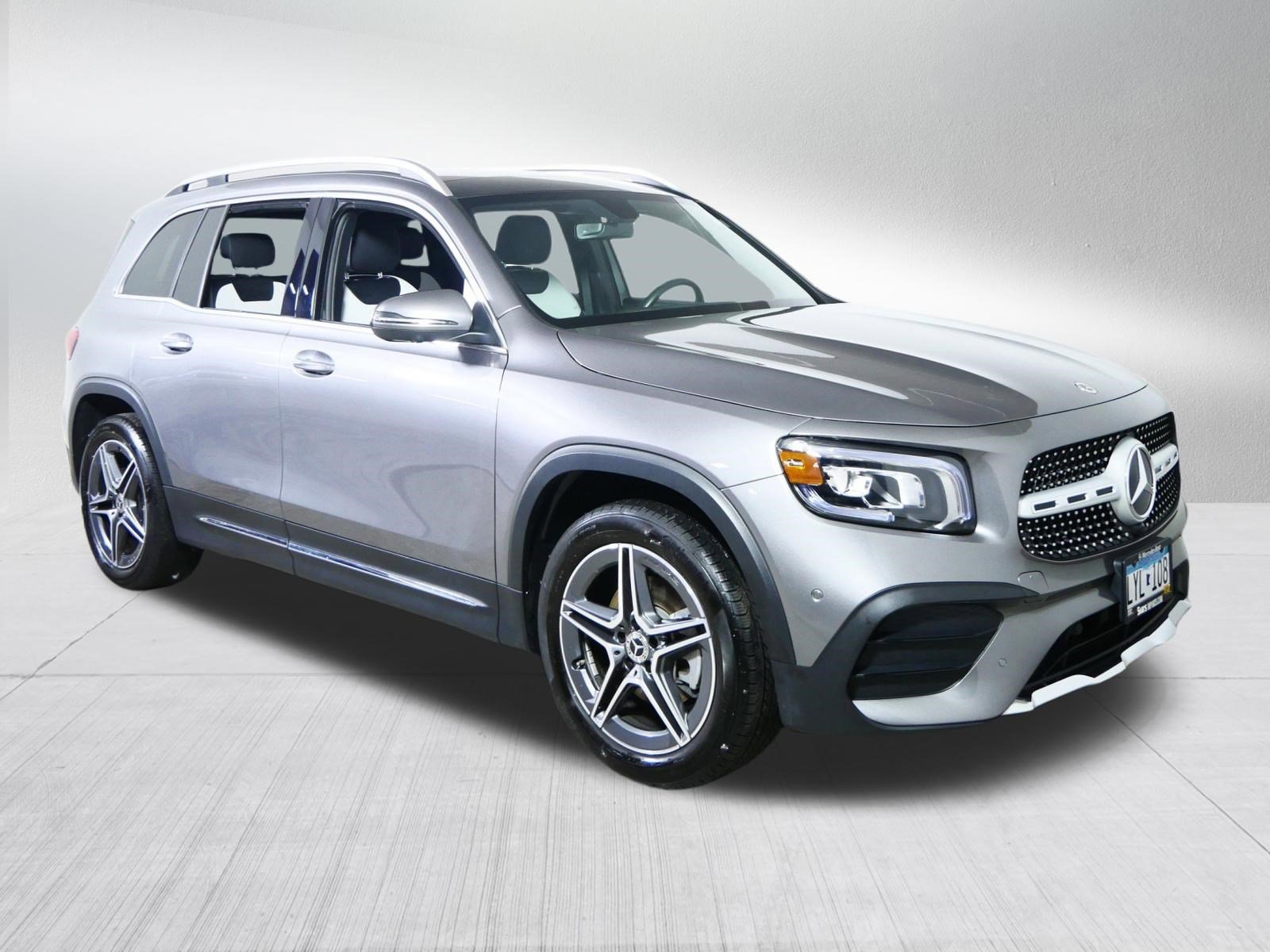 2023 Mercedes-Benz GLB GLB 250 4MATIC's photo