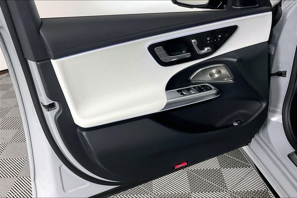 2026 Mercedes-Benz E-Class E350 - Photo 15