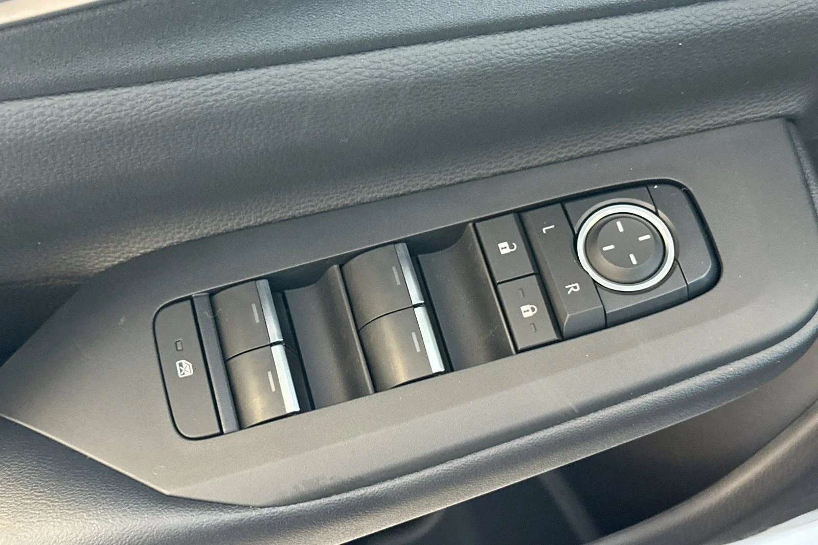 New 2026  Toyota XSE Premium image 14