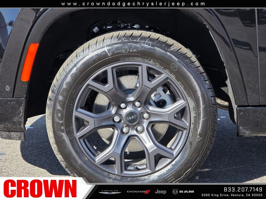 New 2026 High Gloss Black Exterior Paint Jeep Limited Altitude image 9