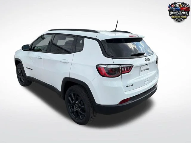 New 2026 White Jeep Latitude image 3