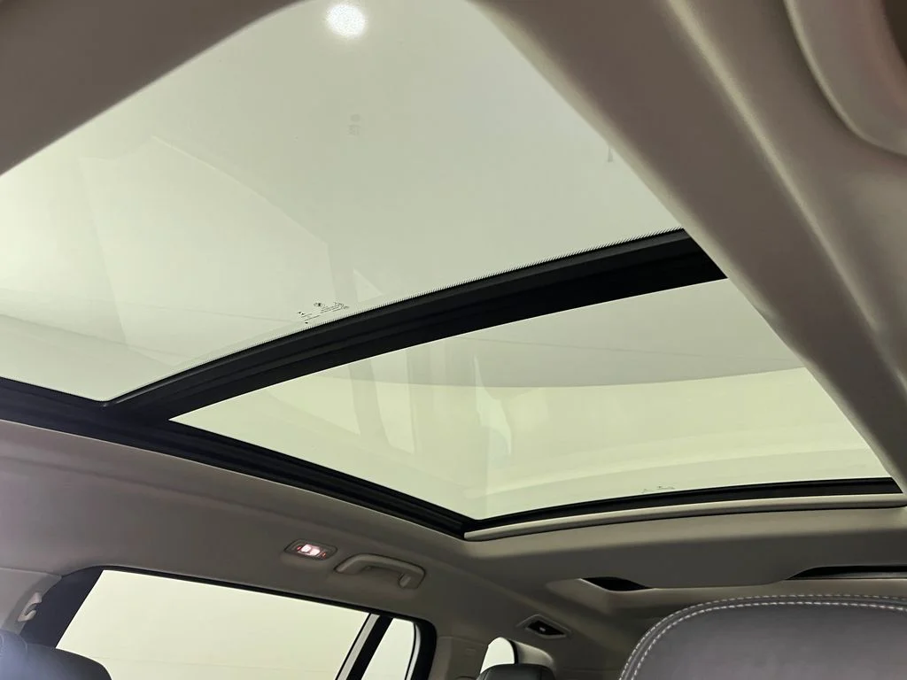 Used 2023 Skyscraper Grey Metallic BMW xDrive40i image 33