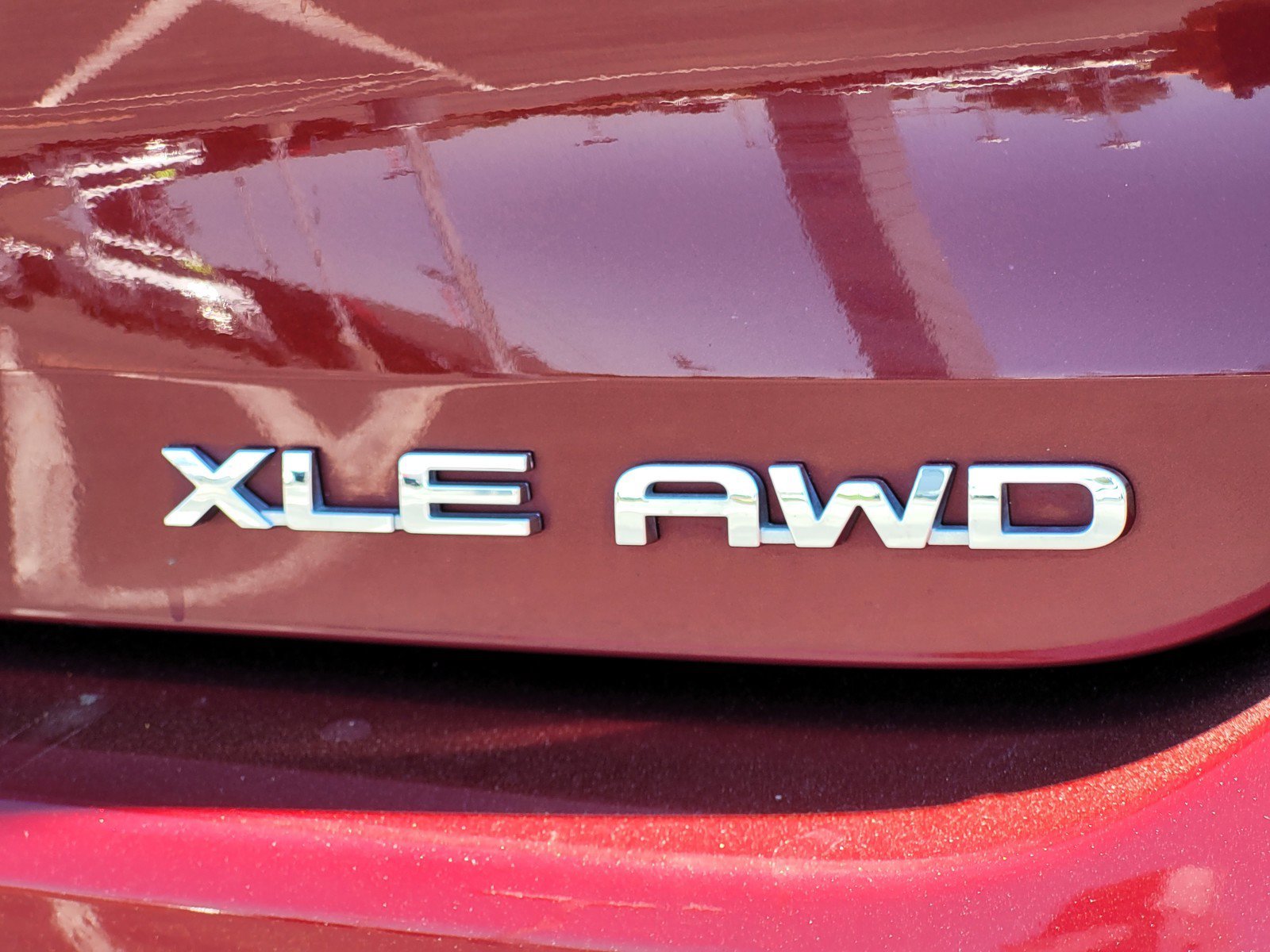 Used 2022  Toyota XLE image 11