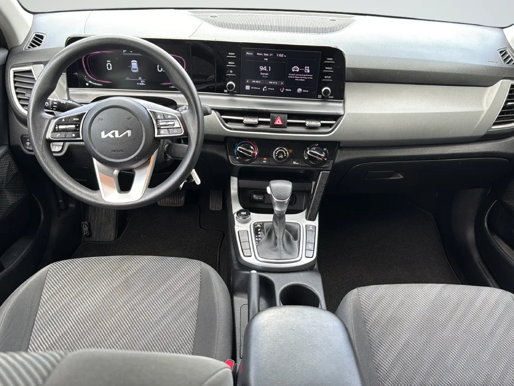 Certified Used 2024 Gray Kia LX image 9