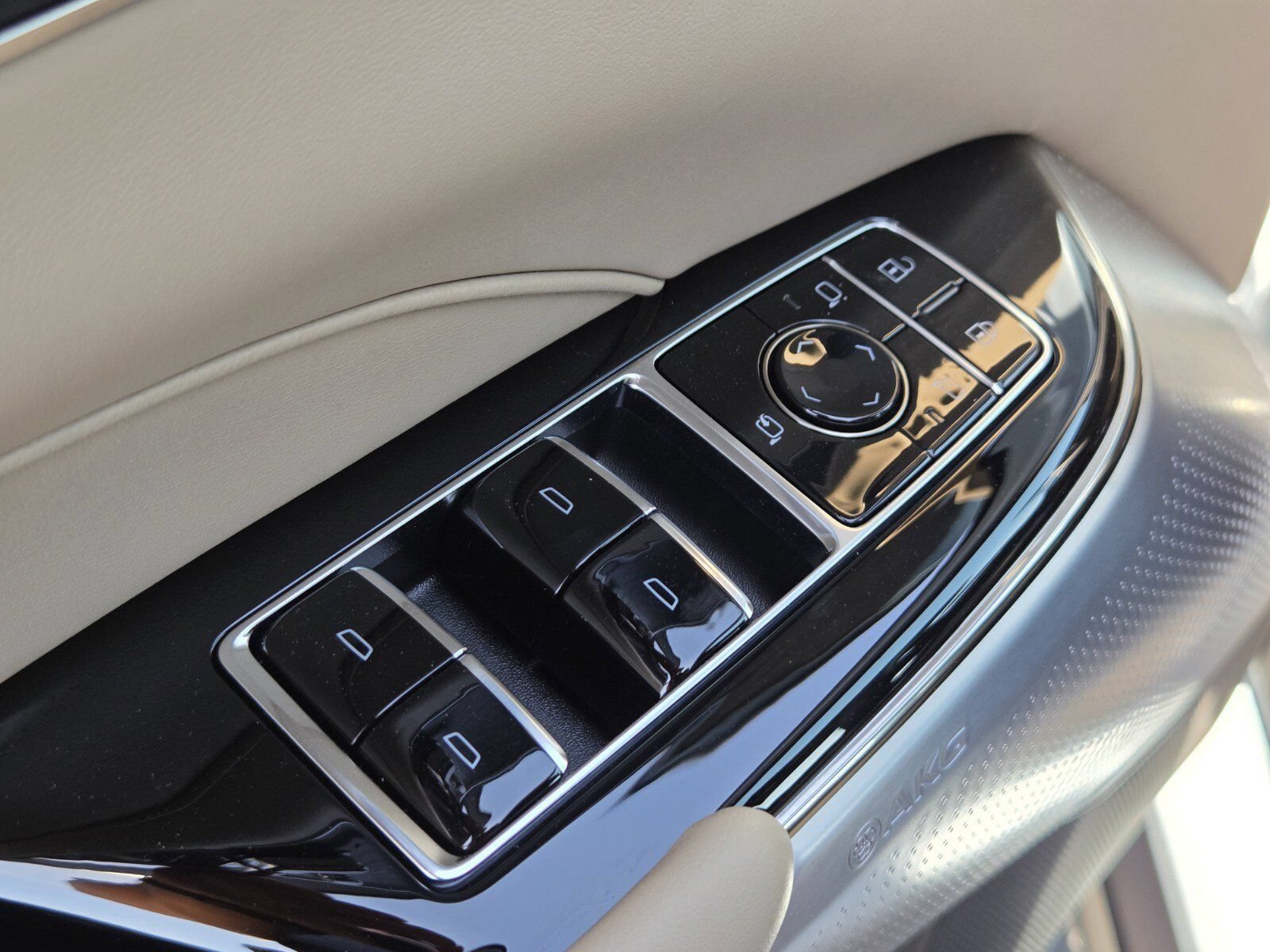 2026 Cadillac LYRIQ Signature Sport - Photo 19