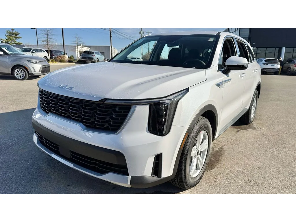 Used 2026 Whi Kia LX image 27