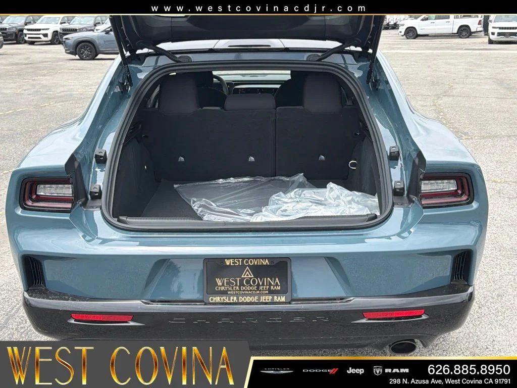 New 2026 Pitch Black Dodge R/T image 17
