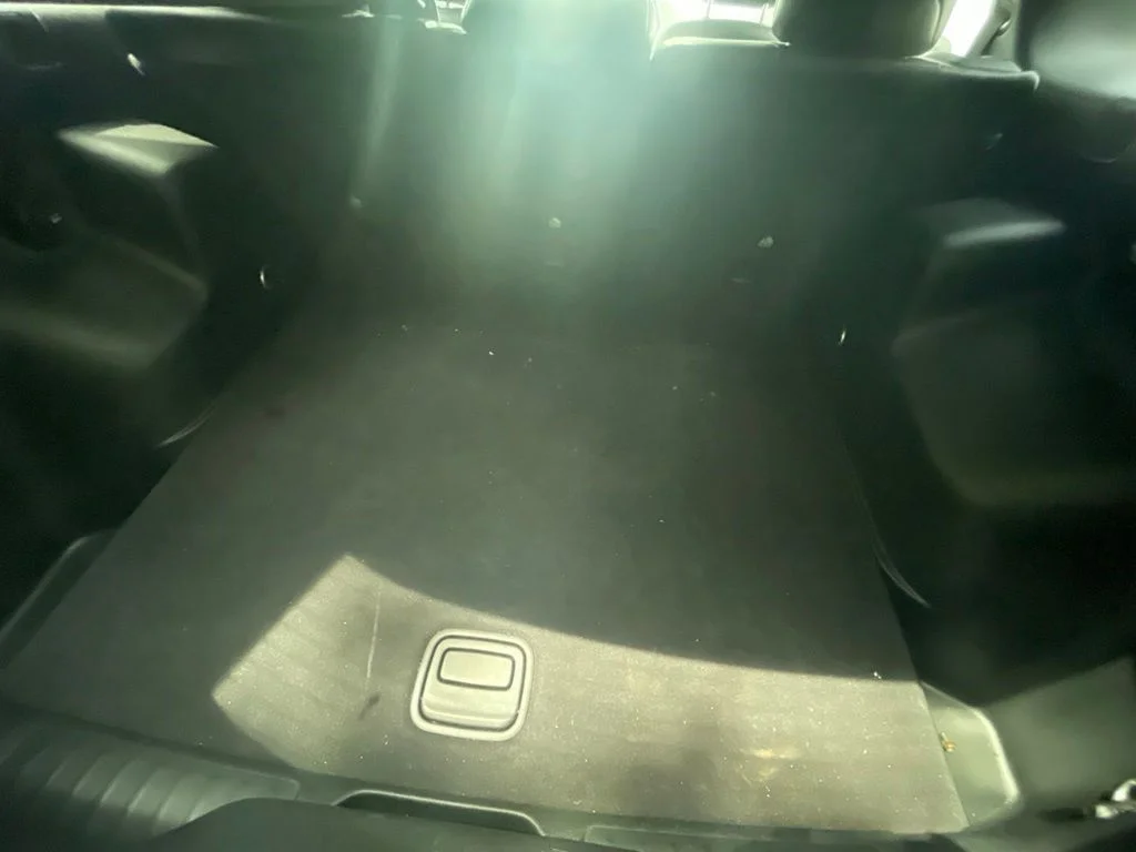 Used 2019 White Jeep Limited image 13