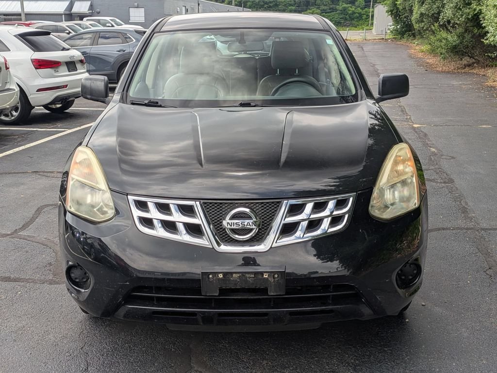 Used 2013 Black Nissan S image 6