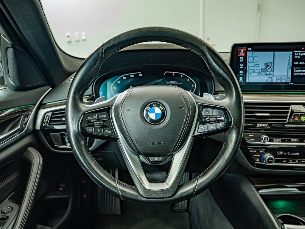Used 2021 Jet Black BMW 530i xDrive image 25