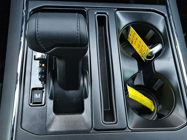 New 2026 Carbonized Gray Metallic Ford XLT image 14