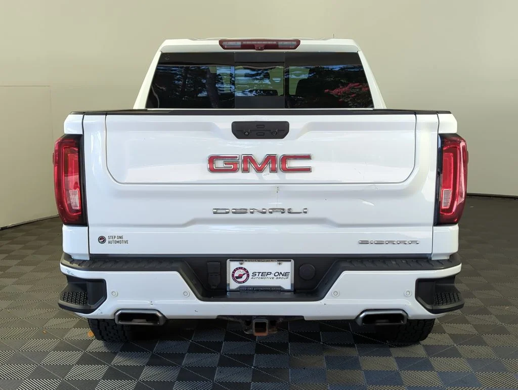 Used 2023 White GMC Denali image 5