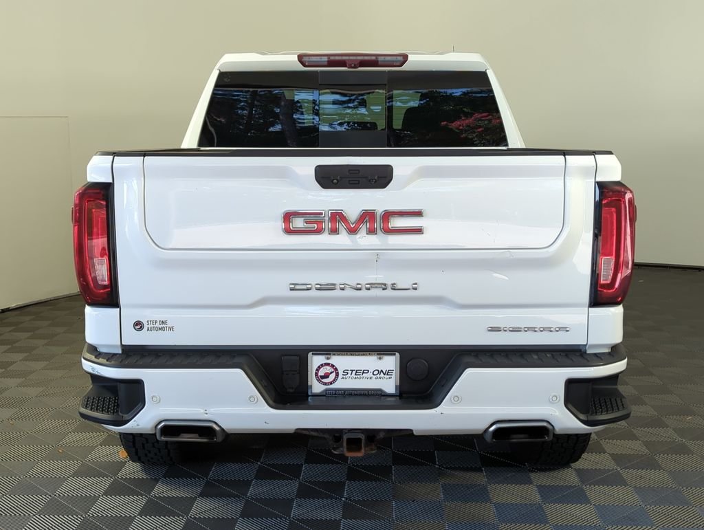 Used 2023 White GMC Denali image 5