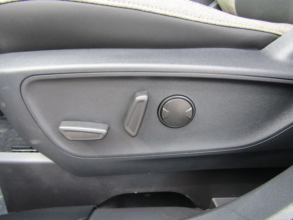 New 2026 Space White Metallic Ford Big Bend® image 27