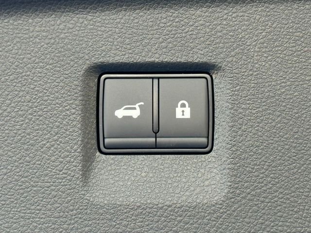 New 2027 RADIANT WHITE INFINITI Luxe FWD image 40