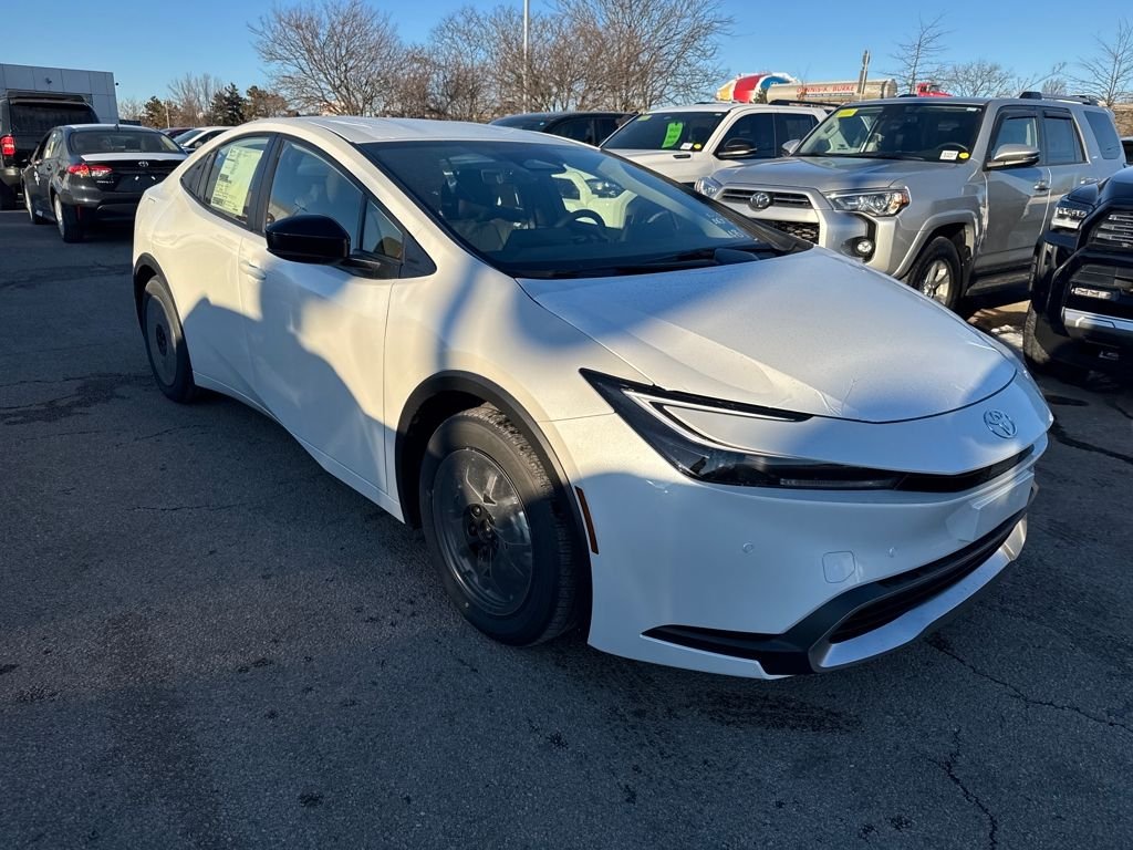 2026 Toyota Prius Plug-in Hybrid SE - Photo 8