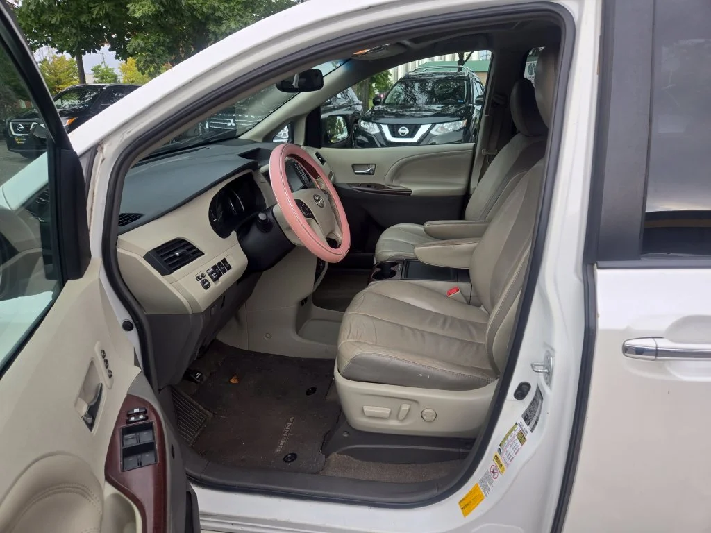 Used 2013 White Toyota Limited image 10