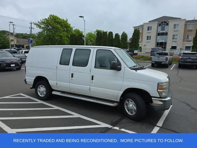 2011 Ford E-Series E-250 Van's photo