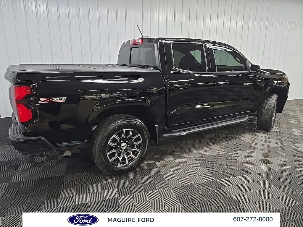 Used 2023 Black Chevrolet Z71 image 3