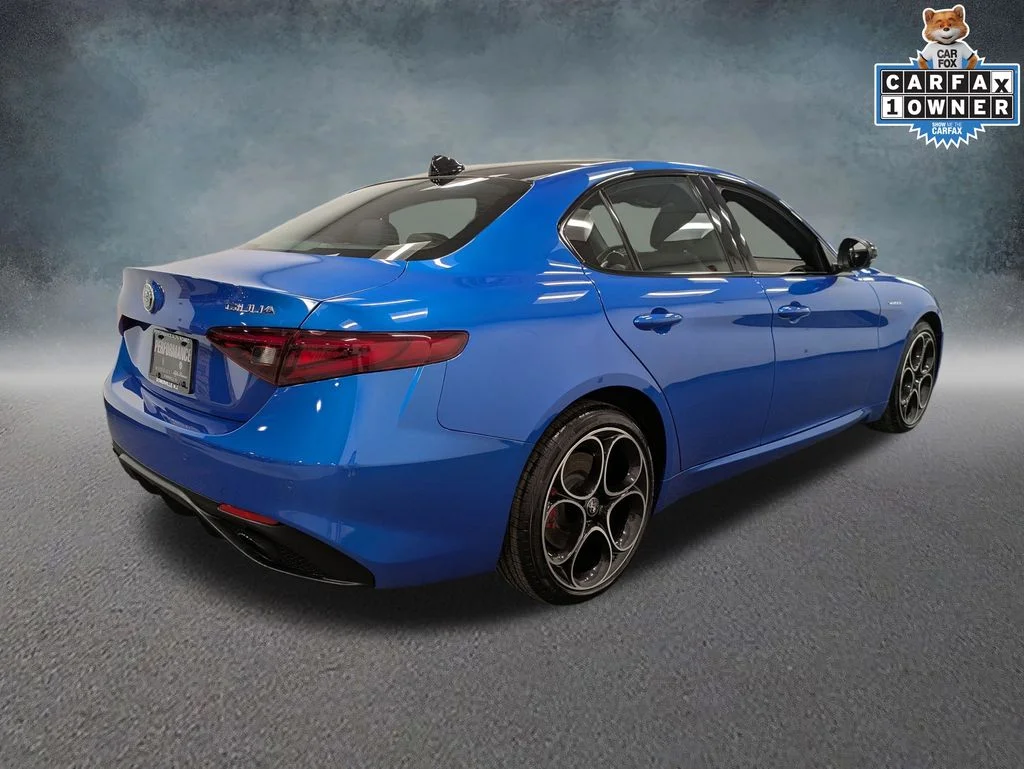 Used 2023 Blue Alfa Romeo Veloce image 4