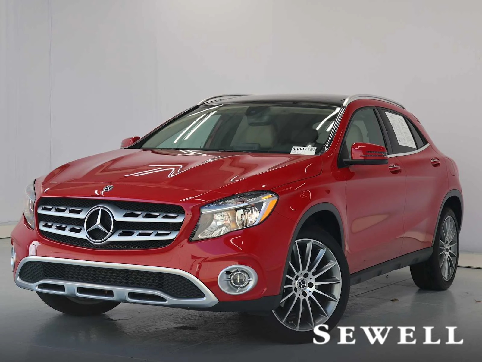 2018 Mercedes-Benz GLA GLA250's photo