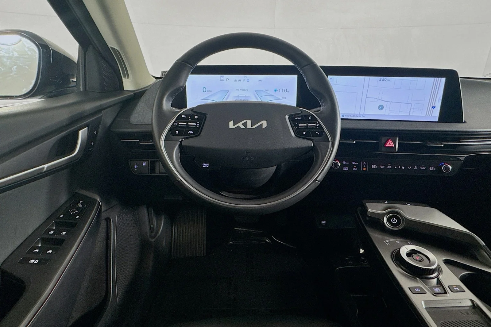 Used 2024 AURORA BLACK Kia Light Long Range RWD image 5