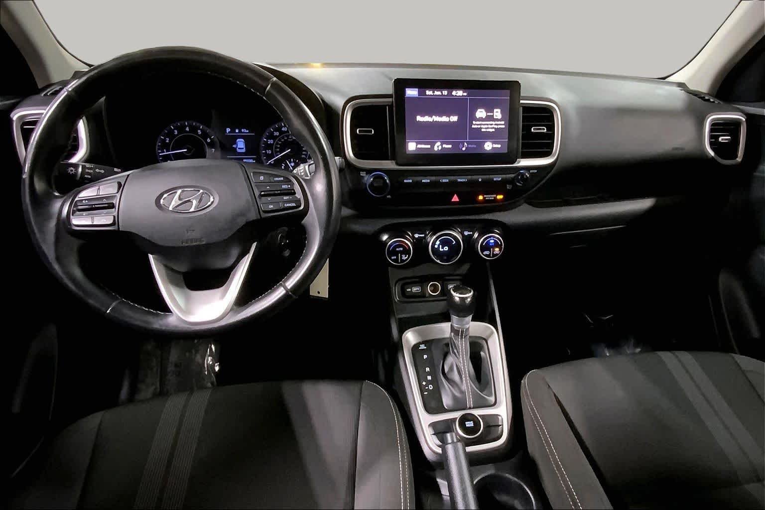 Used 2022 Black Noir Pearl Hyundai SEL image 30