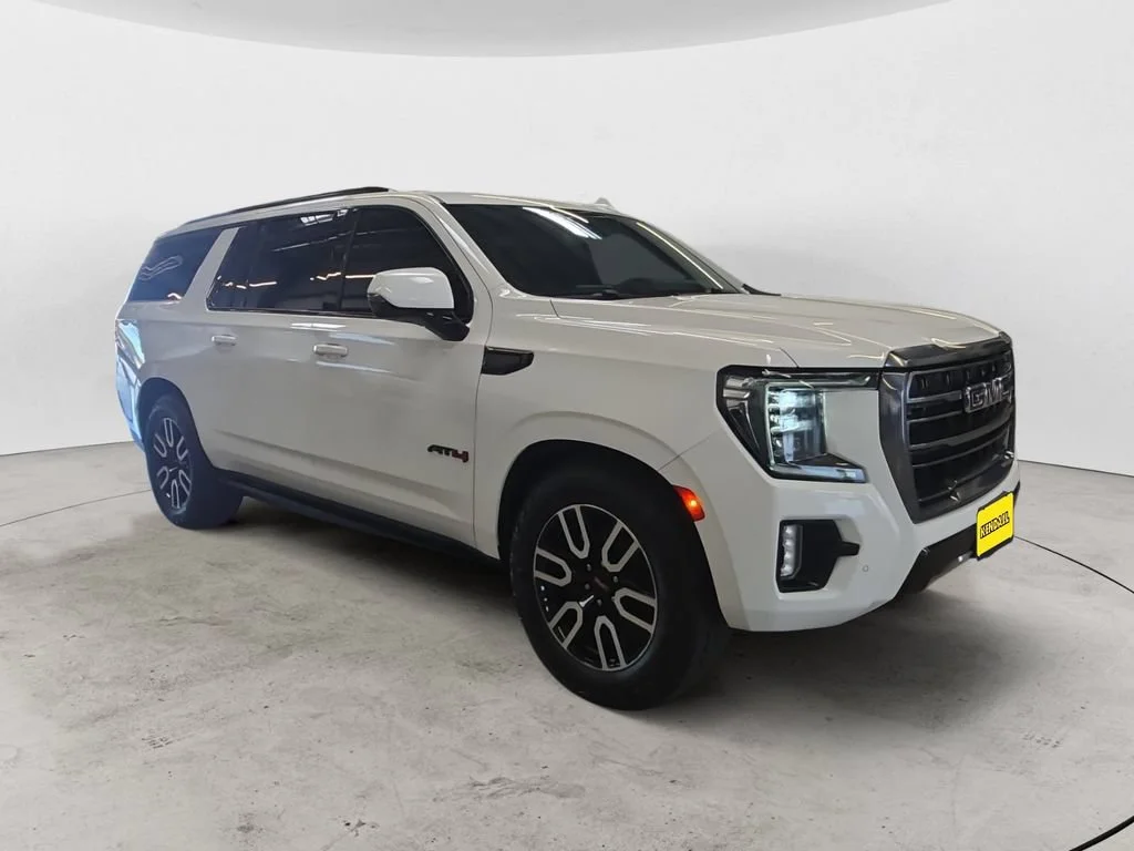 2023 GMC Yukon XL AT4 - Photo 7