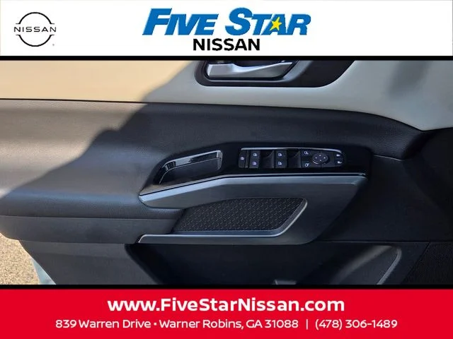 Used 2024 White Nissan SL image 29
