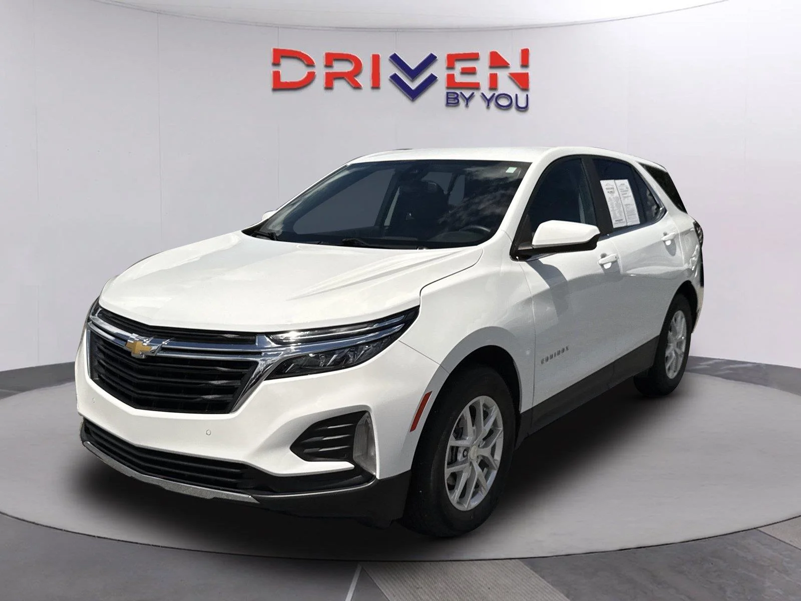Used 2024 Summit White Chevrolet LT image 8